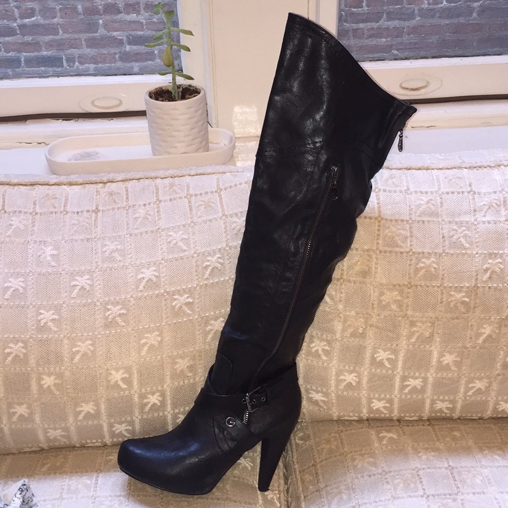 GUESS over the knee black leather boots